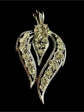 Vintage Art Deco Style Silver Rhinestone Pin Brooch